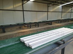 魯創(chuàng)石膏線設備廠家告訴大家真假石膏線如何識